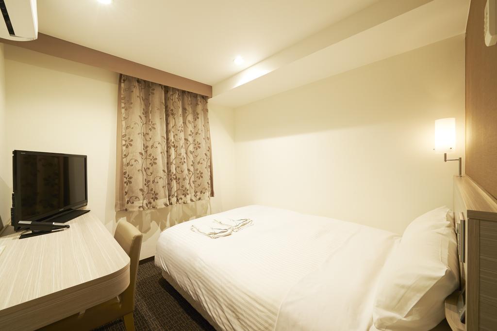 Semi Double Room - Non-Smoking